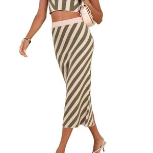 Lulu's Fitted Beige and Green Striped knit Skirt Size M NWT